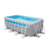 Intex 26770NP  Piscina Fuori Terra Prisma Frame Clearview Rettangolare, Pompa Filtro 2006 Lh, Scaletta, Telo Base e Copertura, 8418 L, Acciaio e PVC, Grigio, 400x200x122 cm