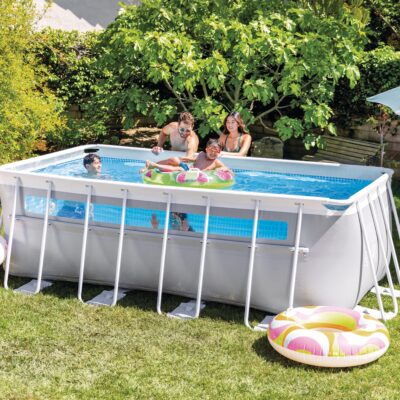 Intex 26770NP  Piscina Fuori Terra Prisma Frame Clearview Rettangolare, Pompa Filtro 2006 Lh, Scaletta, Telo Base e Copertura, 8418 L, Acciaio e PVC, Grigio, 400x200x122 cm