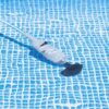 Intex 28620NP - Aspirapolvere Vacuum Ricaricabile per Piscine e Spa, con Asta 239 cm e due Teste Aspiratrici, Plastica, Grigio